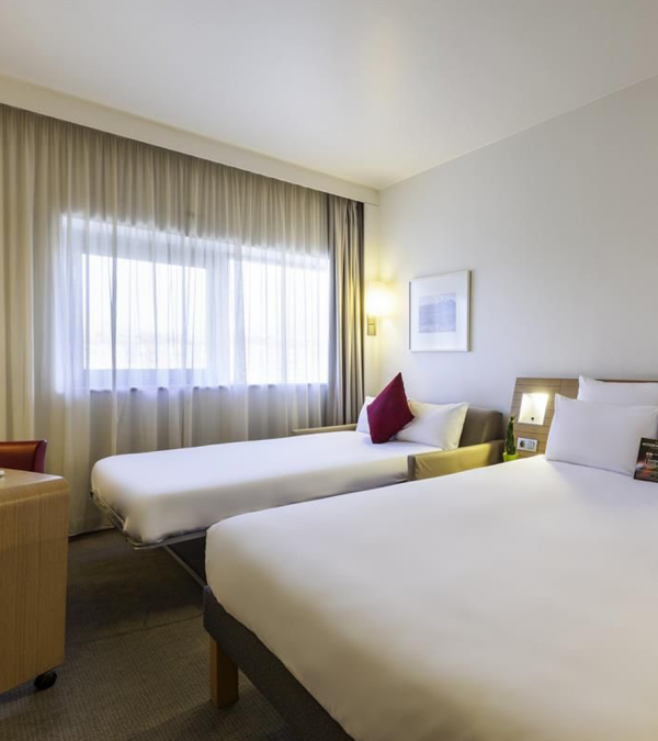 NOVOTEL 2